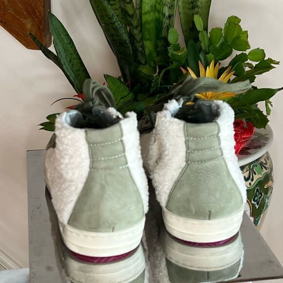 P448
Skate Wad Hi-Top Sneaker - Picture 7 of 7